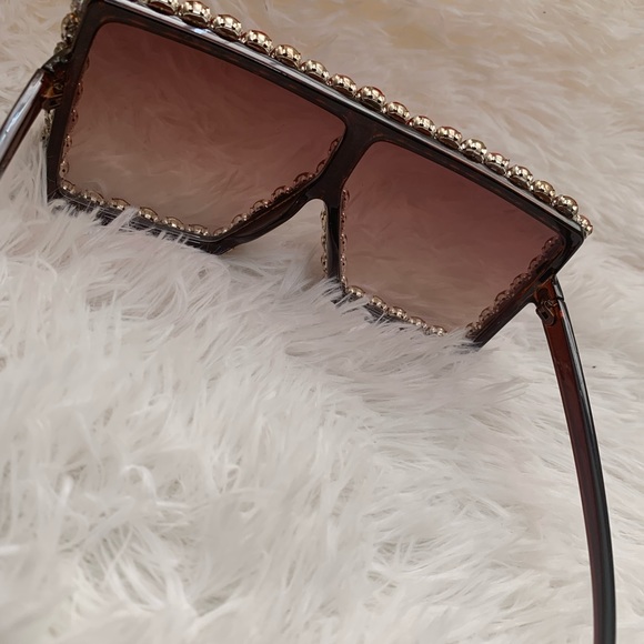 Red crystal frames - Picture 3 of 3